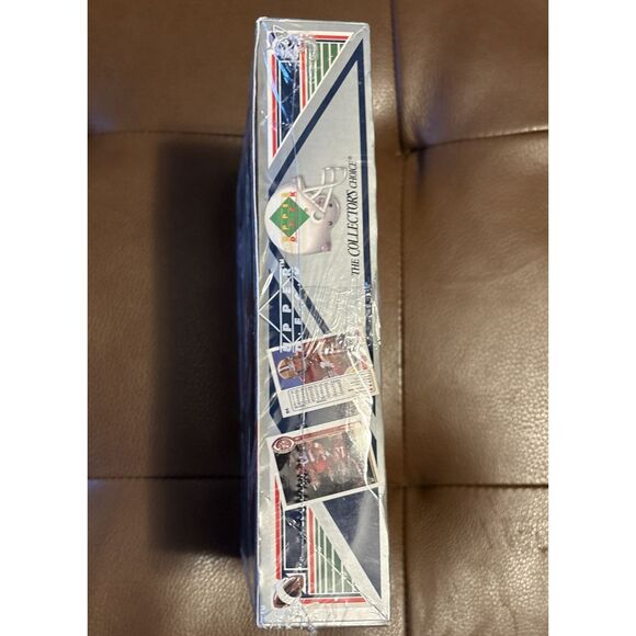 1991 UPPER DECK FOOTBALL “PREMIERE EDITION” TRADING CARDS FACTORY SEALED BOX - Picture 2 of 7